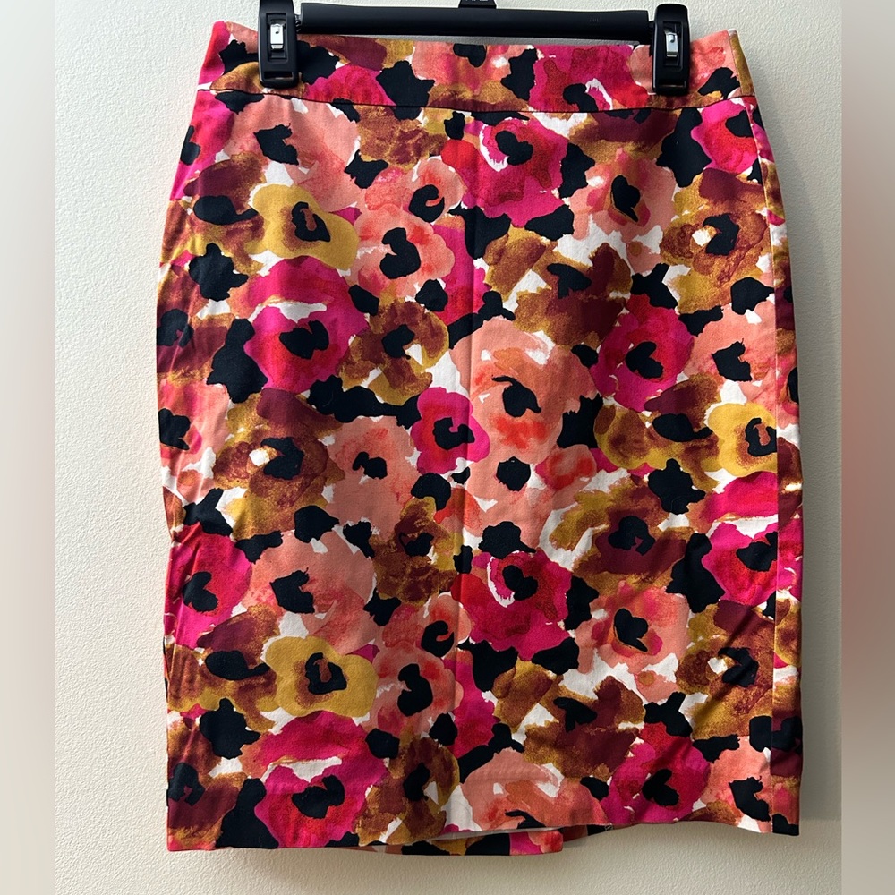 Ann Taylor Floral Pencil Skirt Size 4